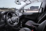 Toyota Yaris 2012 года